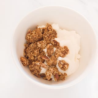 Granola & Yogurt