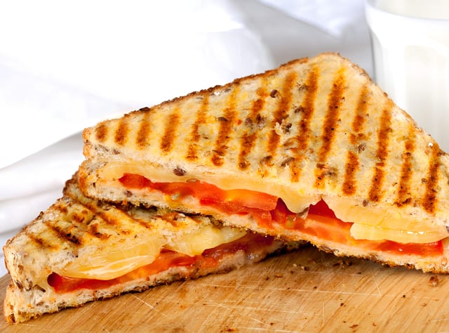 Grilled Cheese with Tomato